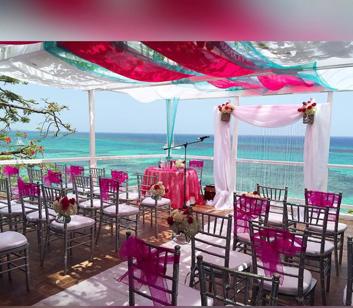 Hibiscus Lodge Hotel  